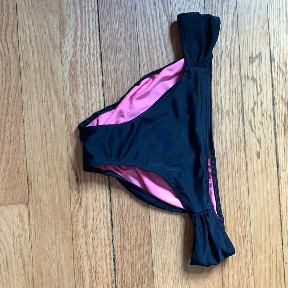 Bikini bottoms